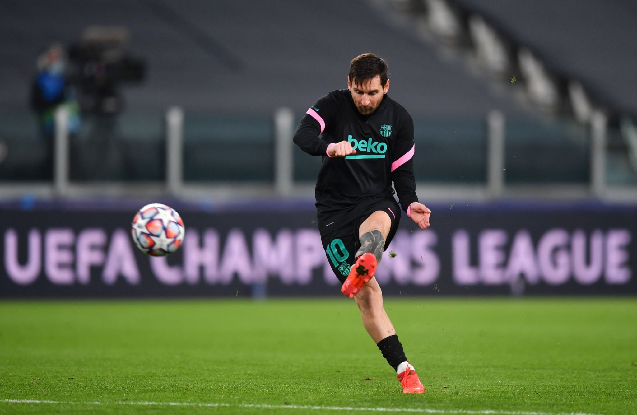 在湖人加速 在湖人加速