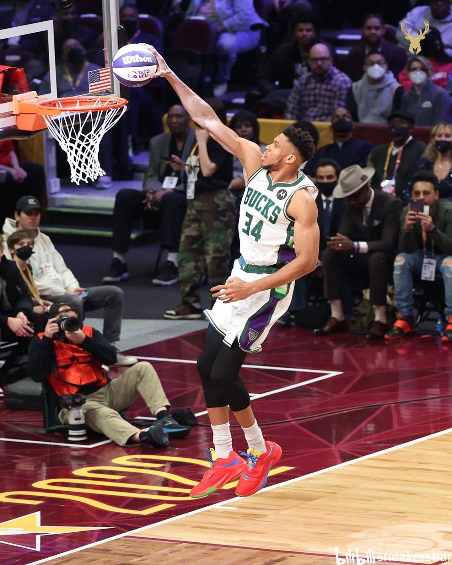 随着C罗年 随着C罗年