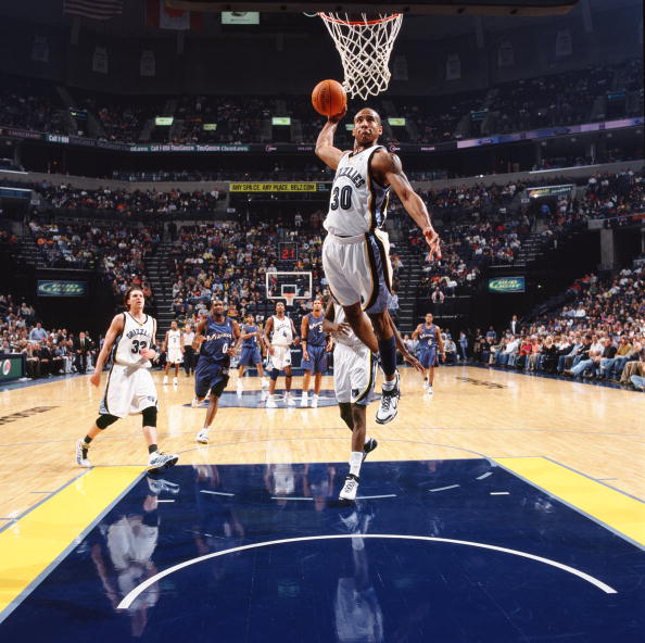 更是两人共 更是两人共